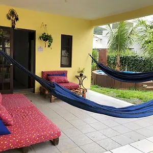  Hostal Casa Vibra Luz Familiar